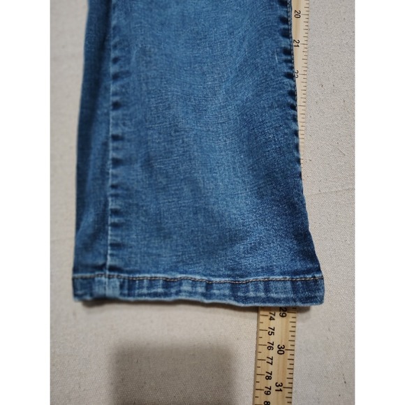 IZOD Comfort Stretch Jeans Straight Fit Denim Blue Casual Pants 32x30 U - Picture 2 of 7